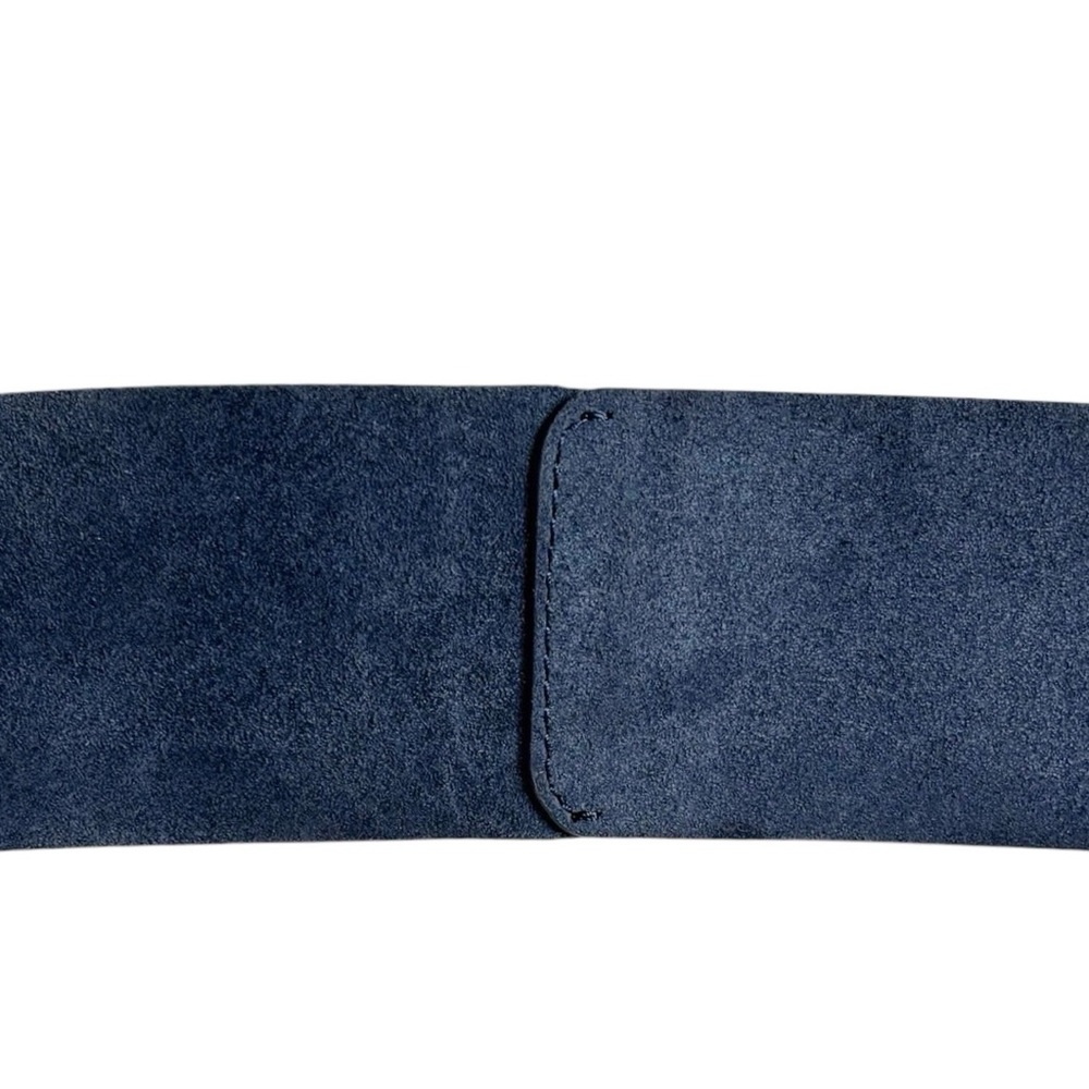 Carlisle blue suede finished leather hip belt curved with a gunmetal buckle |M - Picture 11 of 16
